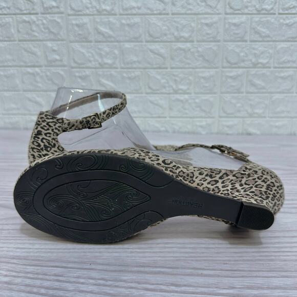 Kenneth Cole Reaction Sandals Womens US 7 Brown Black Leopard Print Ankle Strap - Picture 7 of 7